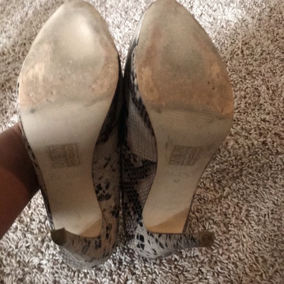 ALDO snakeskin platform stiletto pumps - Picture 3 of 4